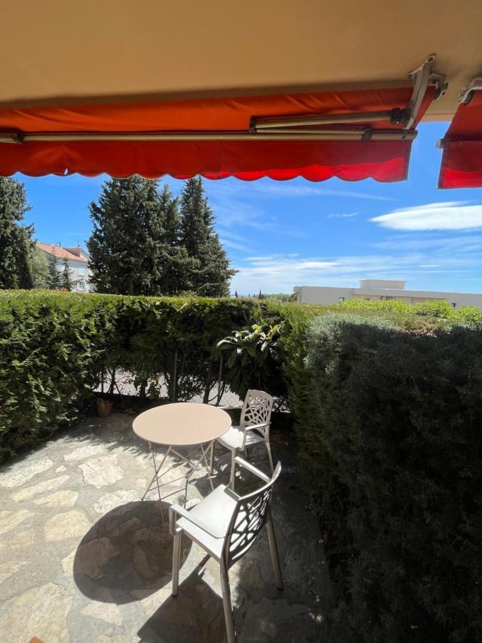 Charmant Studio Avec Terrasse Et Parking A Vence Extérieur photo